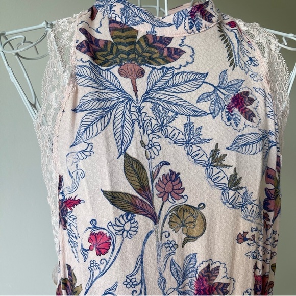 FREE PEOPLE SHE MOVES CHEMISE HIGH NECK LACE SLEEVELESS MINI FLOWER PRINT PINK M - Picture 3 of 10